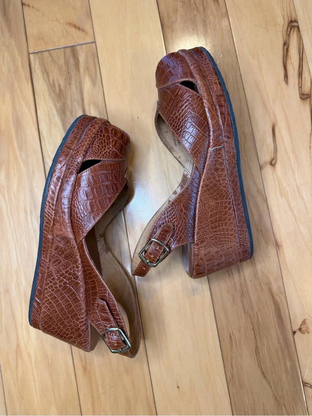 Re-Mix Women's Brown Croc-Embossed Leather Wedge Slingback Peep-Toe Shoe